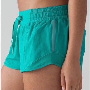 Lululemon Hotty Hot Short 2.5" - Teal